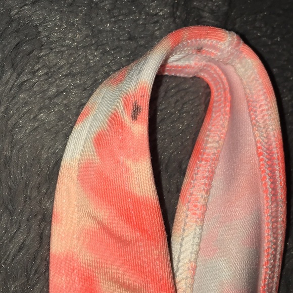 💕Pink Victoria's Secret Sports Bra💕 - Picture 2 of 6